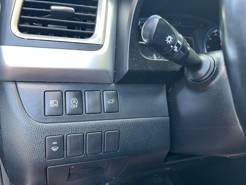 Used 2017 Toyota Highlander XLE image 31