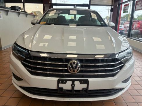 Used 2019 Volkswagen Jetta SE FWD image 5