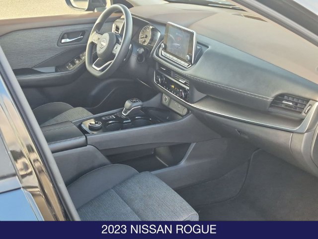 Used 2023 Nissan Rogue SV AWD/4WD image 22