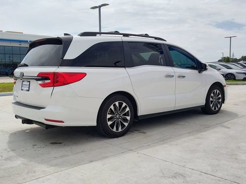 Used 2024 Honda Odyssey EX-L image 11