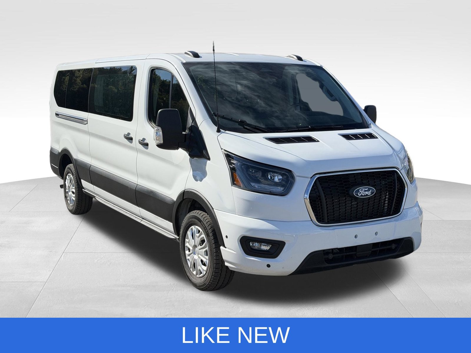 Used 2026 Ford Transit 350 XLT RWD image 11