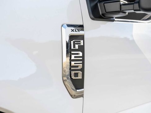 Used 2018 Ford F250 XLT image 48