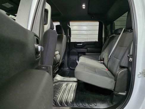 Used 2021 GMC Sierra 2500 4x4 Crew Cab w/ Convenience Package image 18