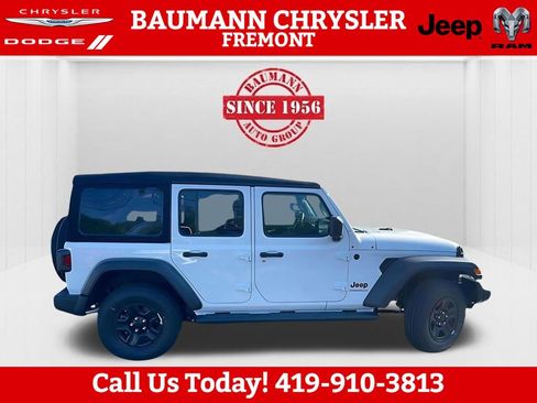 Used 2024 Jeep Wrangler Unlimited Sport AWD/4WD image 3