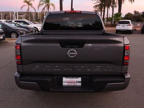 New 2025 Nissan Frontier SV image 5