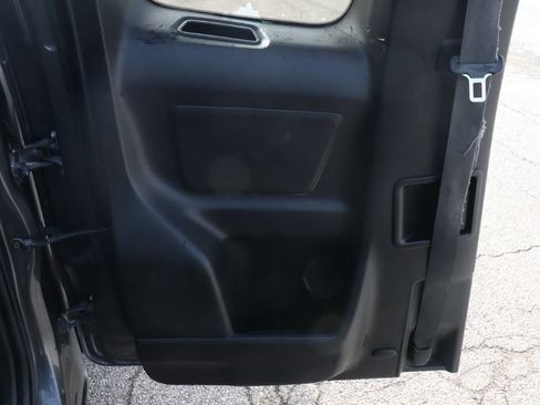 Used 2017 Toyota Tacoma 4x4 Access Cab image 24