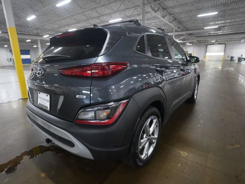 Used 2022 Hyundai Kona SEL AWD/4WD image 13
