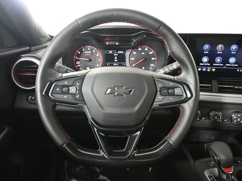 Used 2024 Chevrolet Trax RS w/ Driver Confidence Package FWD image 31