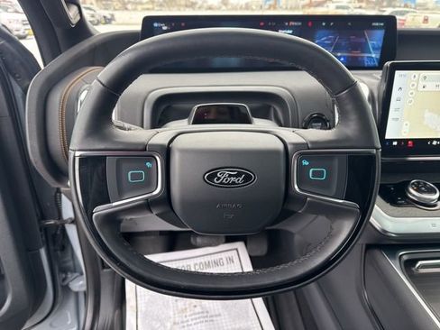 Used 2025 Ford Expedition Tremor image 18