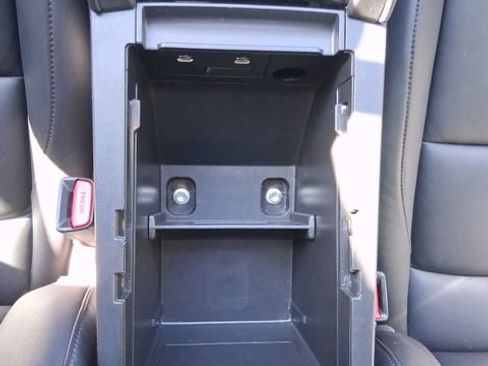 Used 2024 MAZDA MAZDA3 s FWD image 16