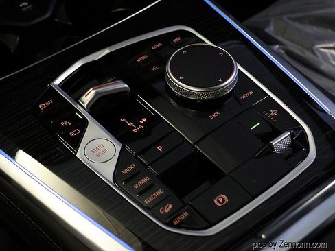 New 2026 BMW X5 xDrive50e w/ M Sport Package image 27