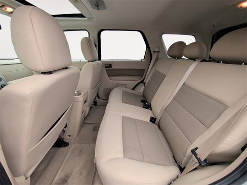 Used 2009 Ford Escape XLT image 13