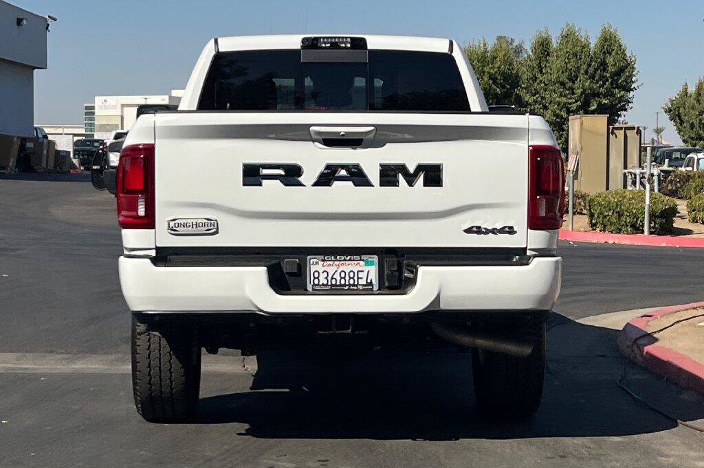 Used 2025 RAM 2500 Limited AWD/4WD image 5