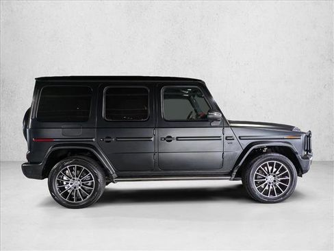 Used 2022 Mercedes-Benz G 550 image 4