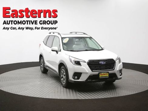 Used 2022 Subaru Forester Premium AWD/4WD image 54