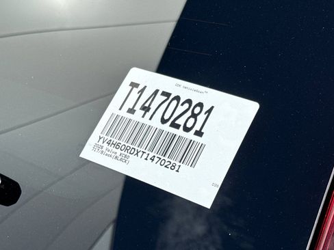New 2026 Volvo XC60 T8 Ultra w/ Climate Package AWD/4WD image 34