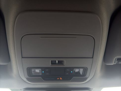 Used 2024 Ford F150 XLT w/ Equipment Group 302A MID image 33