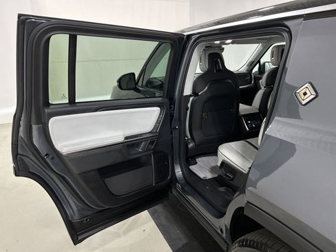 Used 2024 Rivian R1S Adventure AWD/4WD image 17