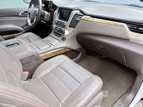 Used 2016 GMC Yukon XL Denali AWD/4WD image 11