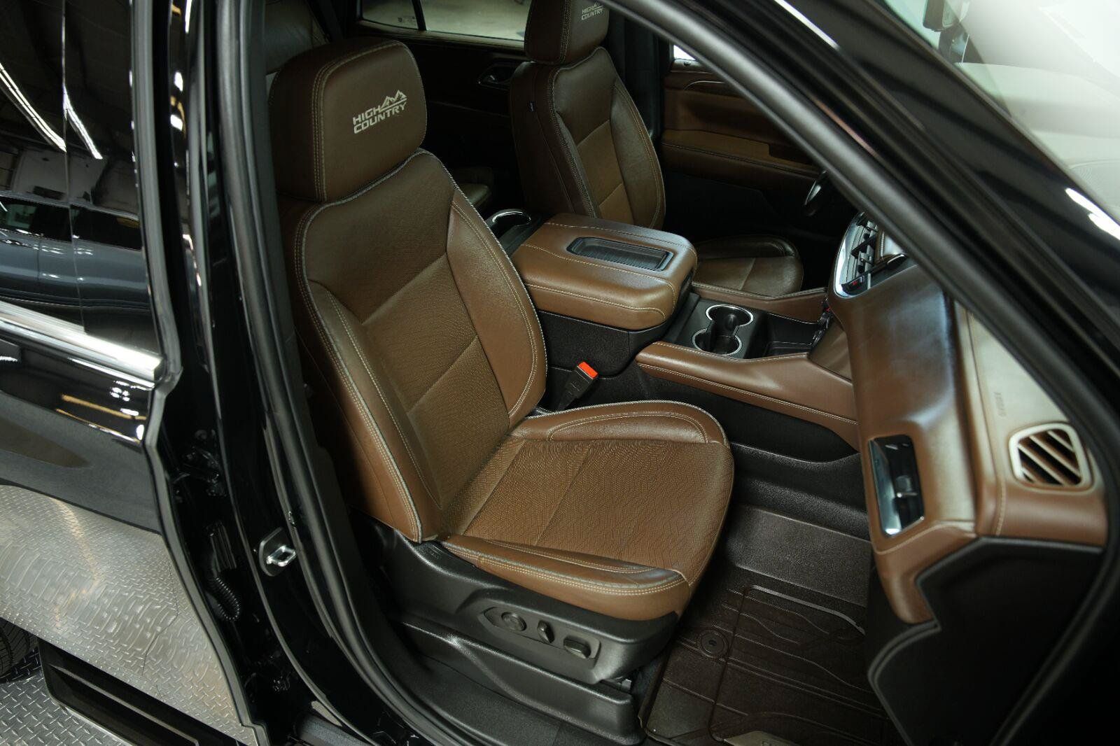 Certified 2023 Chevrolet Tahoe High Country AWD/4WD image 24