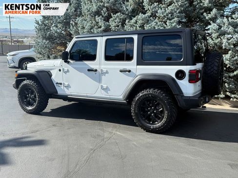 Used 2020 Jeep Wrangler Unlimited Willys image 5
