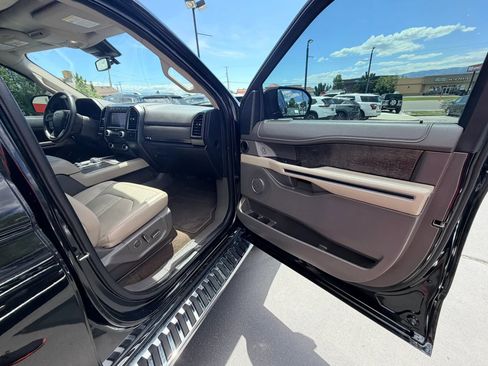 Used 2021 Ford Expedition Limited AWD/4WD image 28