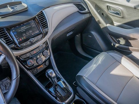 Used 2020 Chevrolet Trax Premier w/ LPO, Cargo Package image 26