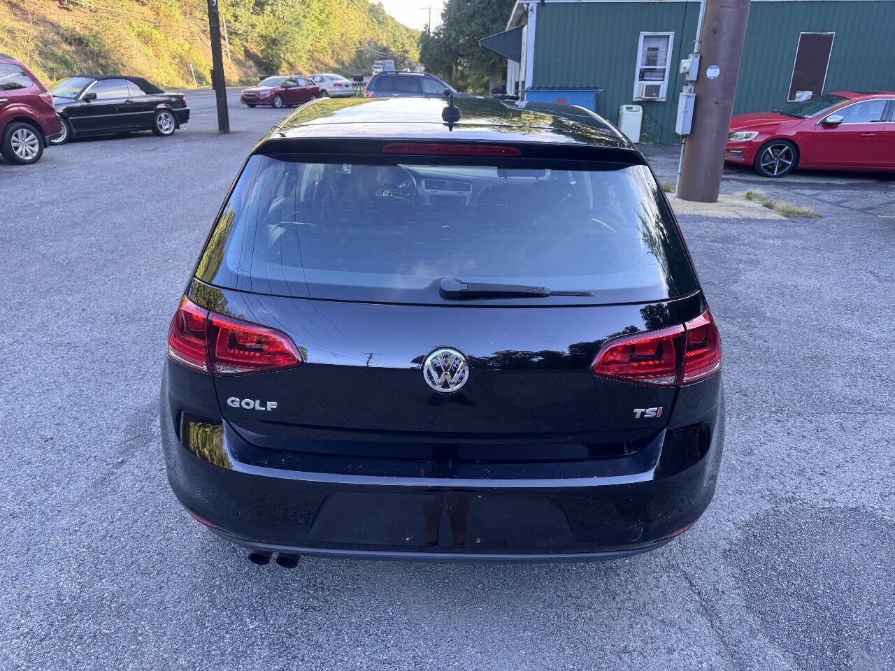 Used 2016 Volkswagen Golf S FWD image 4