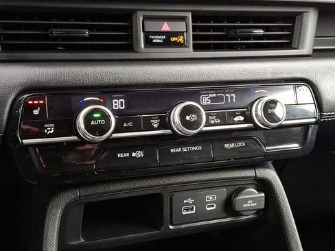 Certified 2025 Honda Pilot EX-L image 17