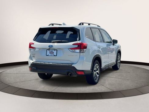 Certified 2023 Subaru Forester Premium AWD/4WD image 4