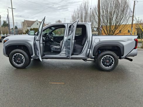 New 2026 Toyota Tacoma TRD Off-Road AWD/4WD image 17