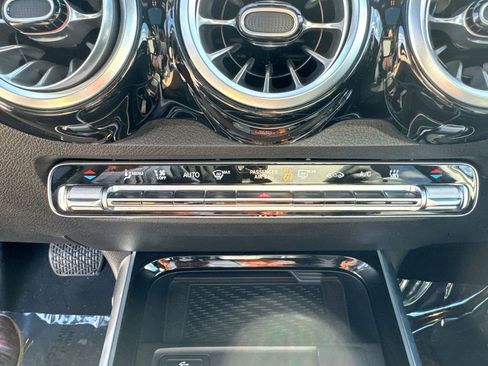 Used 2024 Mercedes-Benz EQB 250+ image 25