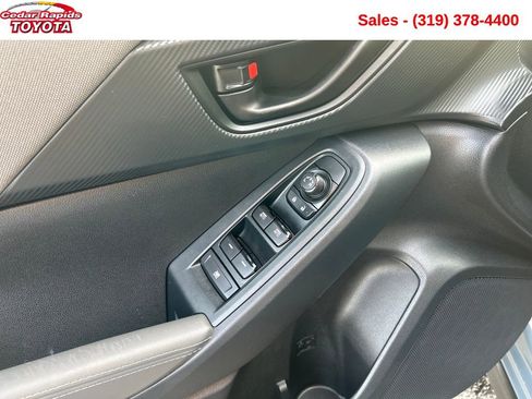 Used 2024 Subaru Crosstrek 2.0i Premium image 12