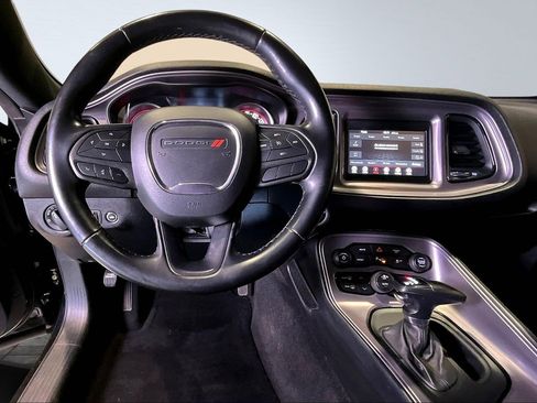 Used 2023 Dodge Challenger GT image 8