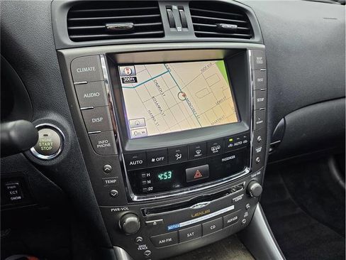 Used 2010 Lexus IS 350C image 18