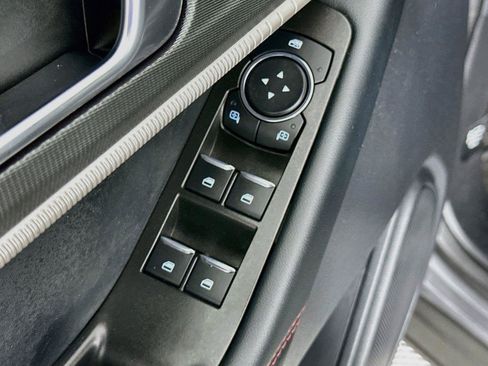 Used 2025 Ford Explorer ST-Line w/ ST-Line Street Pack AWD/4WD image 21