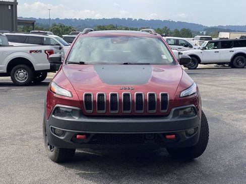 Used 2017 Jeep Cherokee Trailhawk AWD/4WD image 34