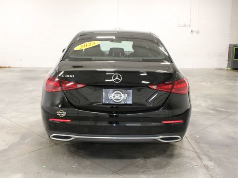 Used 2025 Mercedes-Benz C 300 Sedan image 8