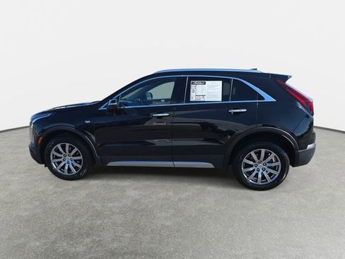 Used 2022 Cadillac XT4 Premium Luxury w/ Safety Alert Package image 8