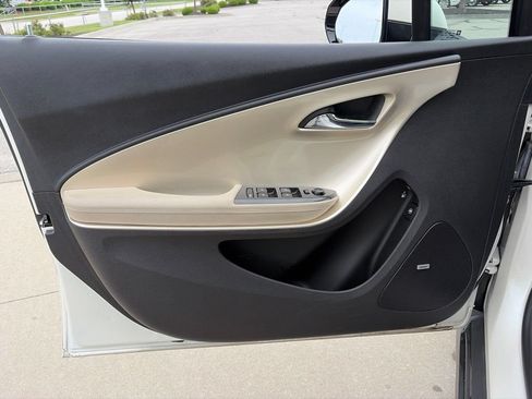 Used 2012 Chevrolet Volt Premium w/ Premium Trim Package FWD image 43