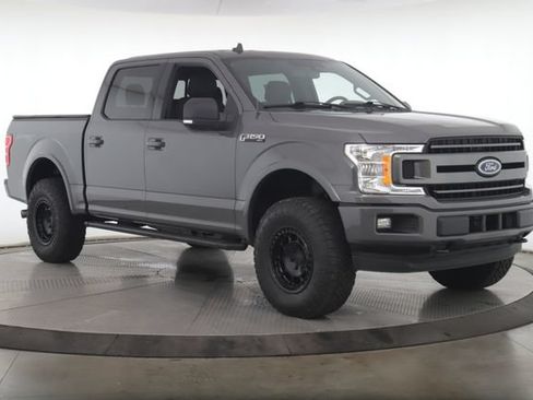 Used 2018 Ford F150 XLT w/ Equipment Group 302A Luxury AWD/4WD image 2