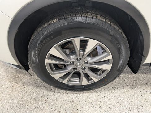 Used 2018 Nissan Murano SL AWD/4WD image 9