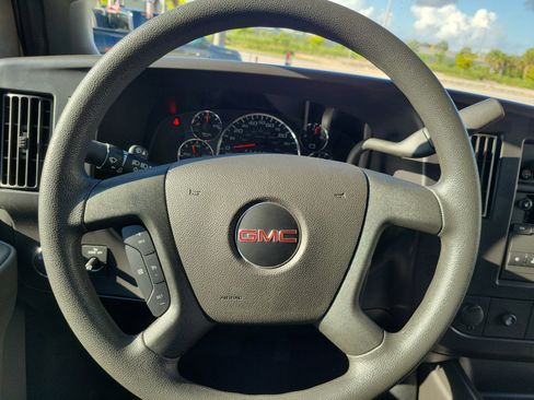 Used 2024 GMC Savana 2500 CARGO w/ Driver Convenience Package image 15