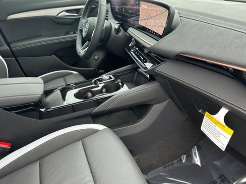 New 2026 Buick Envision Sport Touring image 18