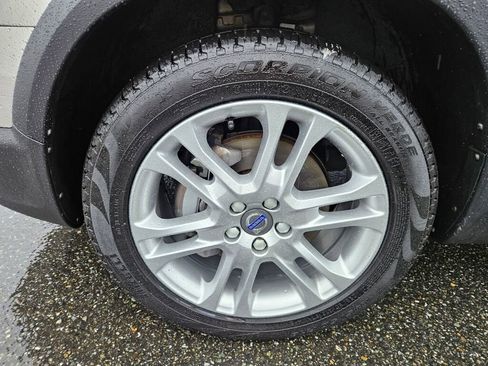 Used 2016 Volvo XC70 T5 Platinum w/ Protection Package image 8