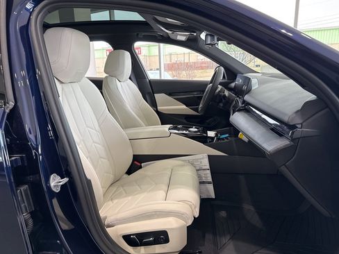 New 2026 BMW 550e xDrive image 52