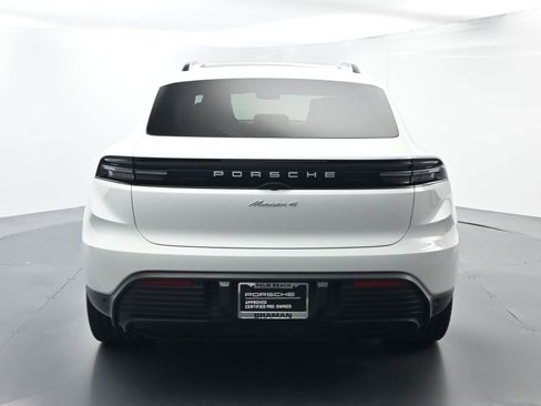 Certified 2024 Porsche Macan 4 Electric image 13