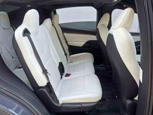 Used 2022 Tesla Model X AWD/4WD image 46