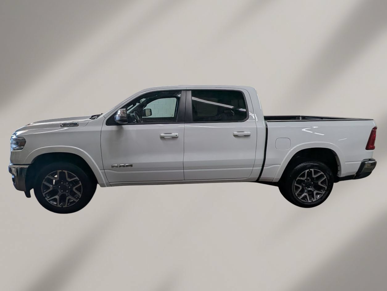 Used 2025 RAM 1500 Laramie AWD/4WD image 2