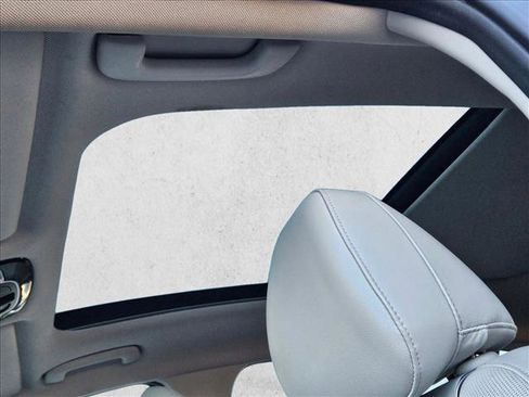 Used 2024 Hyundai Tucson Limited image 16